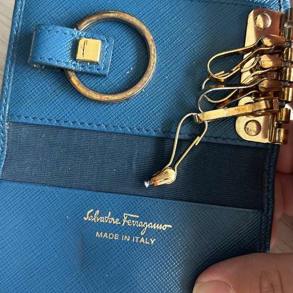 Ferragamo key holder - Picture 3 of 8